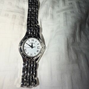 Wittnauer White Dial Roman Numeral SS Swiss Quartz Dress Watch Small Face Used